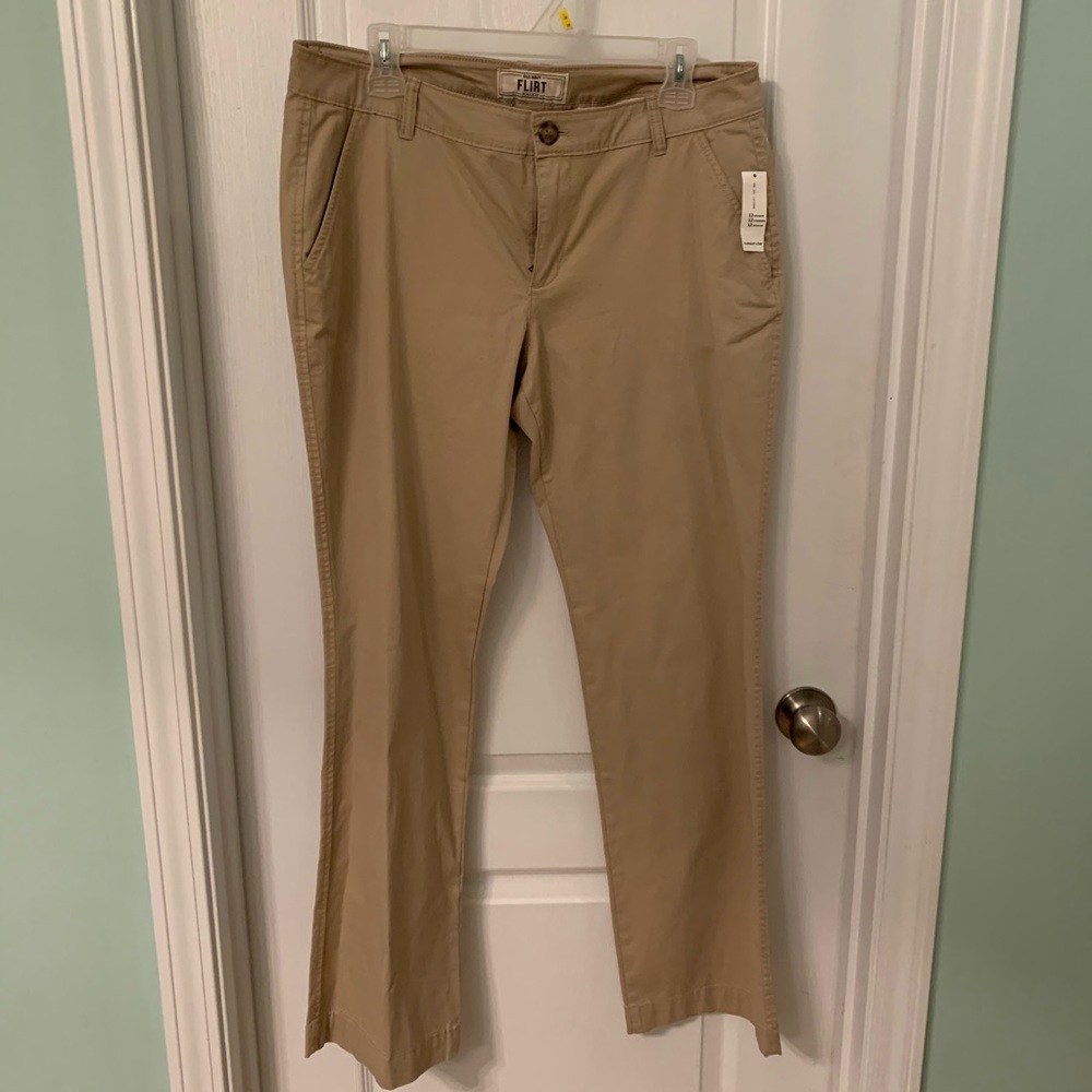 Old Navy Flirt Khaki Pants